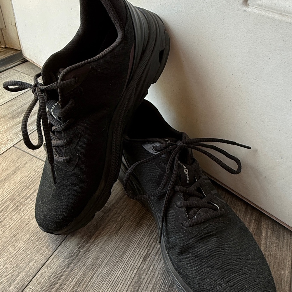 Ryla Black Athletic Shoes 9.5 used1x